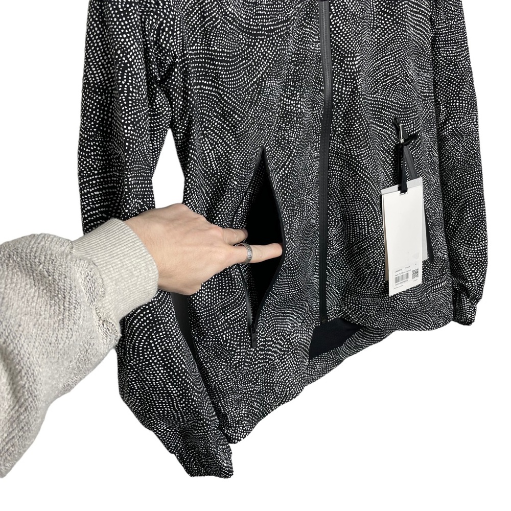 Lululemon athletica here to move jacket nwt - Picture 7 of 10